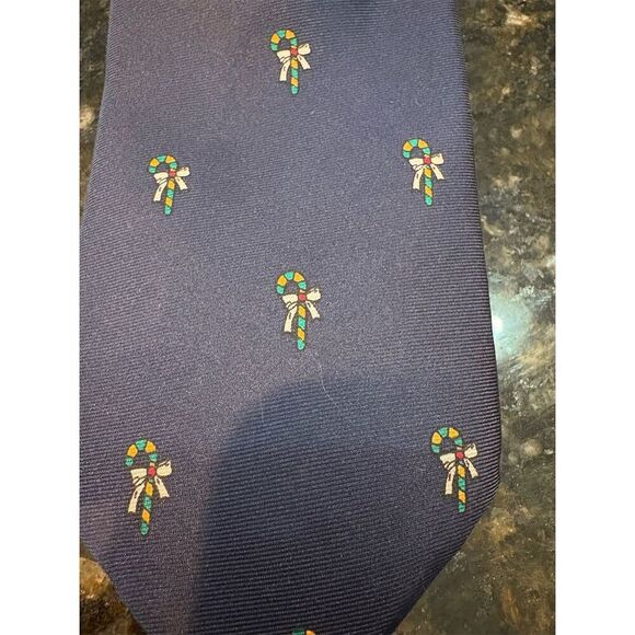 Noel Men's Blue Geometric Holiday Silk Tie - Picture 2 of 6